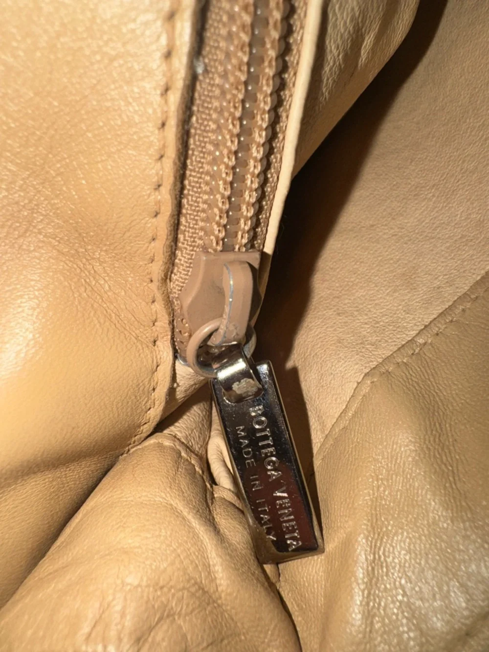 Bottega Veneta EXTREMELY RARE Woven calf hair Shoulder Bag with Fur trim